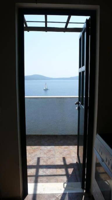Villa With Breathtaking Views And Private Beach Agios Dimitrios (Alonisos) Exterior foto